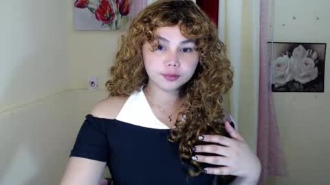Snapshot of sweet_danicaa chatting on July 20, 7:55 am danice online show from July 20, 7:55 am