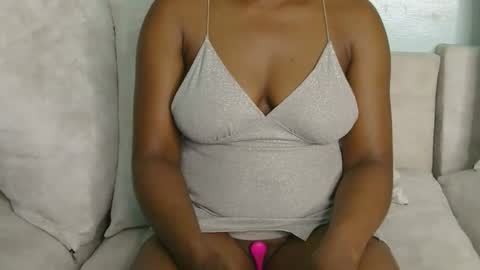 dellah online show from March 27, 3:01 pm