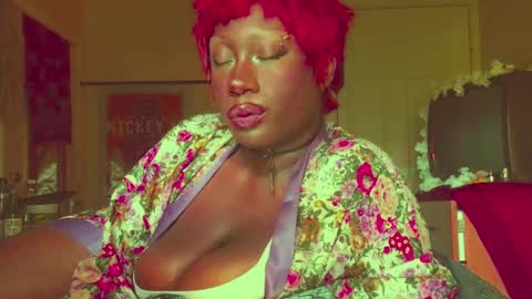 SweetDahlia online show from September 27, 6:35 pm