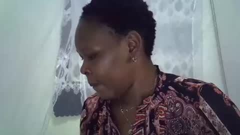 sweet_dori33 online show from April 6, 10:54 pm