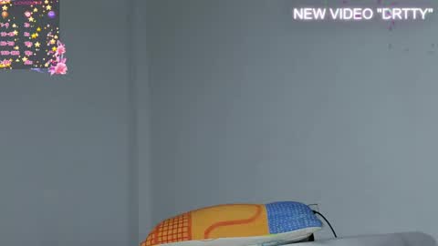 ZAFIRO QUIROZ online show from January 31, 12:06 am