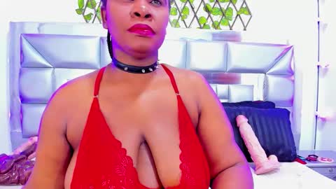 Snapshot of sweet_ebonyyx chatting on October 12, 2:21 am Sara online show from October 12, 2:21 am