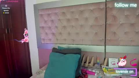  emmili  online show from April 15, 12:34 pm