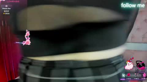  emmili  online show from April 22, 12:18 pm