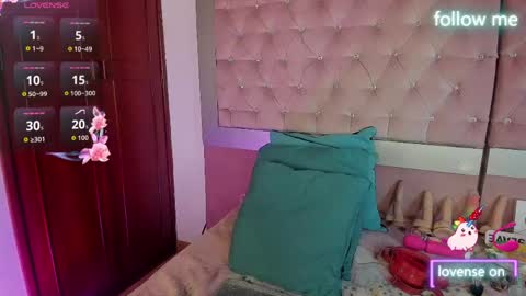  emmili  online show from April 27, 12:25 pm