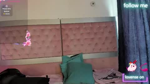 Snapshot of sweet_emmili chatting on May 19, 12:22 pm emmili online show from May 19, 12:22 pm
