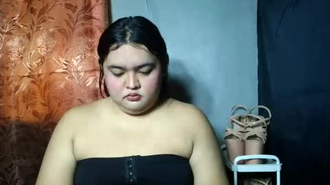 sweet_frex123 online show from July 27, 1:45 am