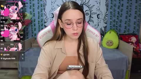 Alice online show from February 12, 4:01 am