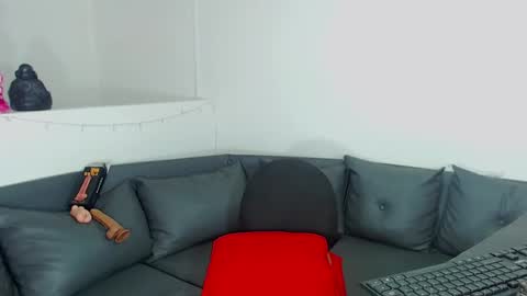 sweet_girl_party online show from January 24, 1:47 pm