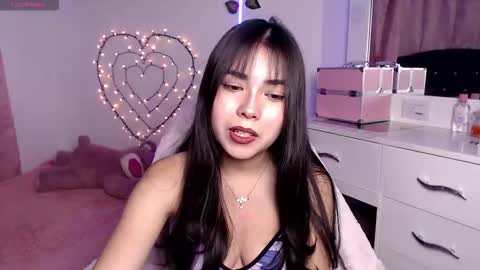 Hannah online show from March 26, 11:05 am