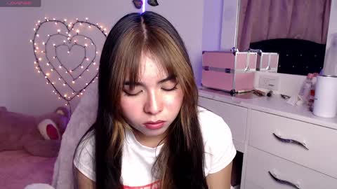 Hannah online show from April 11, 3:11 am