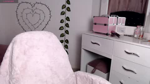 Snapshot of sweet_hannaah chatting on April 26, 3:26 am Hannah online show from April 26, 3:26 am