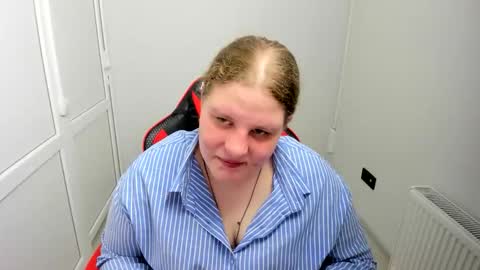 Snapshot of sweet_karla_la chatting on May 18, 7:36 am Karla online show from May 18, 7:36 am