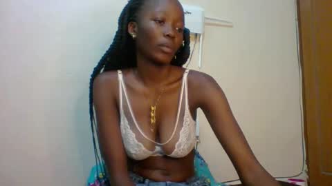 Snapshot of sweet_kcandy chatting on June 4, 6:58 pm Sweet KCandy online show from June 4, 6:58 pm