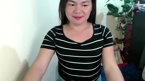 Snapshot of sweet_kendallxxxx chatting on February 27, 12:13 pm Nicahhh online show from February 27, 12:13 pm