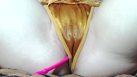 Snapshot of sweet_kitten25 chatting on May 16, 12:04 pm Kitten online show from May 16, 12:04 pm