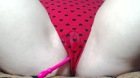 Snapshot of sweet_kitten25 chatting on May 17, 8:23 am Kitten online show from May 17, 8:23 am