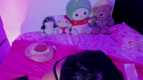 Snapshot of sweet_lemariee_ chatting on May 27, 3:31 pm Lemarie online show from May 27, 3:31 pm