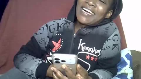 sweet_lessly online show from February 12, 7:20 pm