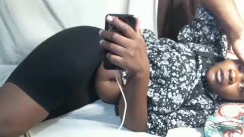 Snapshot of sweet_lilianah chatting on November 15, 6:59 pm sweet_lilianah online show from November 15, 6:59 pm