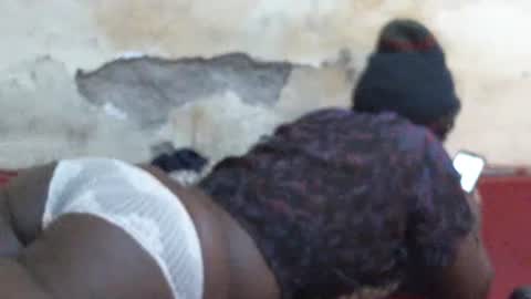 Snapshot of sweet_lilianah chatting on November 22, 2:32 am sweet_lilianah online show from November 22, 2:32 am