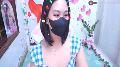 Lily online show from September 18, 5:48 pm