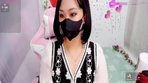 Snapshot of sweet_lily0 chatting on November 22, 9:03 pm Lily online show from November 22, 9:03 pm