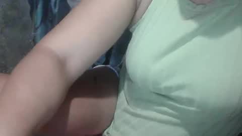 Snapshot of sweet_lily0613 chatting on February 3, 3:17 pm sweet_lily0613 online show from February 3, 3:17 pm