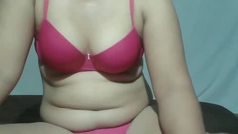 Snapshot of sweet_lily0613 chatting on March 7, 1:07 pm sweet_lily0613 online show from March 7, 1:07 pm