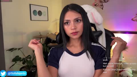 Snapshot of sweet_littleee chatting on January 22, 12:27 am free            private online show from January 22, 12:27 am