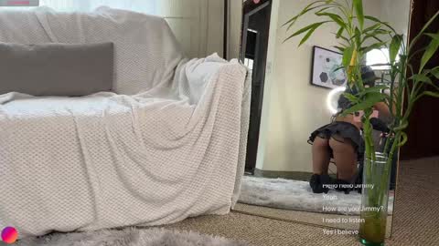 Snapshot of sweet_littleee chatting on February 5, 6:48 pm free            private online show from February 5, 6:48 pm