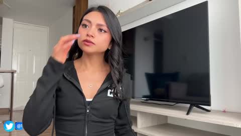 Snapshot of sweet_littleee chatting on September 30, 7:19 pm free            private online show from September 30, 7:19 pm