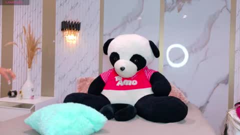 sweet_mafee online show from December 23, 5:27 am