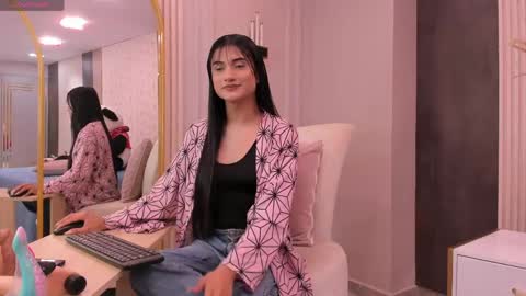 Snapshot of sweet_mafee chatting on April 3, 6:50 pm sweet_mafee online show from April 3, 6:50 pm