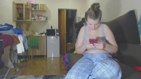 Snapshot of sweet_martinique chatting on October 28, 9:35 am TexasPAWG101 online show from October 28, 9:35 am