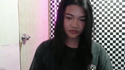 Snapshot of sweet_mary_onboard chatting on April 19, 3:44 pm sweet_mary_onboard online show from April 19, 3:44 pm