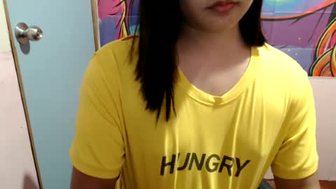 Snapshot of sweet_mary_onboard chatting on June 15, 11:01 am sweet_mary_onboard online show from June 15, 11:01 am
