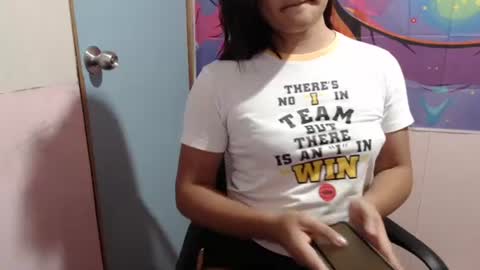Snapshot of sweet_mary_onboard chatting on June 19, 6:45 pm sweet_mary_onboard online show from June 19, 6:45 pm