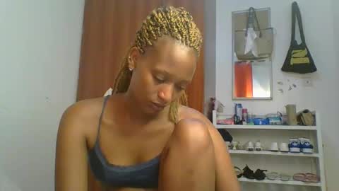 Linda online show from April 21, 2:51 am