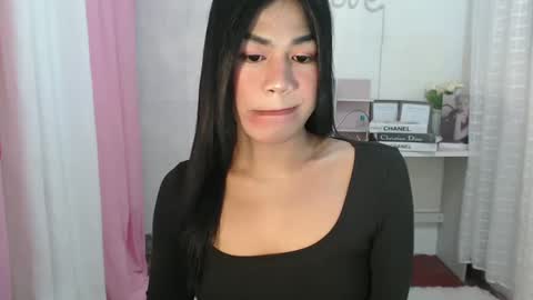 Snapshot of sweet_melonxxx chatting on January 15, 9:51 pm Melon online show from January 15, 9:51 pm