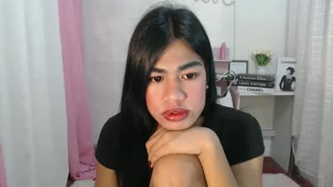 Snapshot of sweet_melonxxx chatting on January 20, 1:18 am Melon online show from January 20, 1:18 am