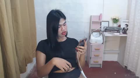 Snapshot of sweet_melonxxx chatting on January 23, 6:03 pm Melon online show from January 23, 6:03 pm