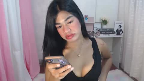 Snapshot of sweet_melonxxx chatting on February 3, 6:39 pm Melon online show from February 3, 6:39 pm