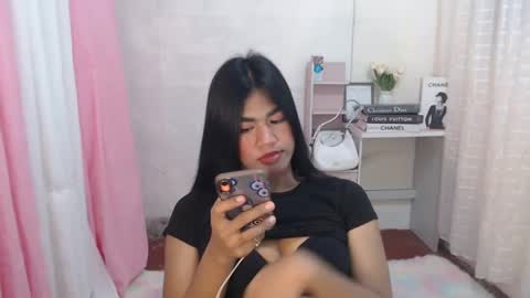 Snapshot of sweet_melonxxx chatting on February 3, 9:39 pm Melon online show from February 3, 9:39 pm