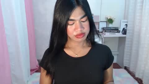 Snapshot of sweet_melonxxx chatting on February 7, 10:19 am Melon online show from February 7, 10:19 am