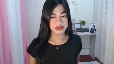 Snapshot of sweet_melonxxx chatting on February 9, 4:07 pm Melon online show from February 9, 4:07 pm