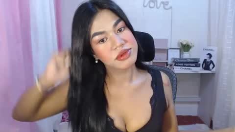 Snapshot of sweet_melonxxx chatting on February 22, 11:57 am Melon online show from February 22, 11:57 am