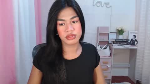 Snapshot of sweet_melonxxx chatting on February 26, 12:03 pm Melon online show from February 26, 12:03 pm