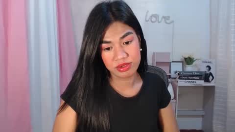 Snapshot of sweet_melonxxx chatting on March 5, 3:40 am Melon online show from March 5, 3:40 am