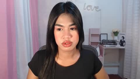 Snapshot of sweet_melonxxx chatting on March 10, 6:27 am Melon online show from March 10, 6:27 am